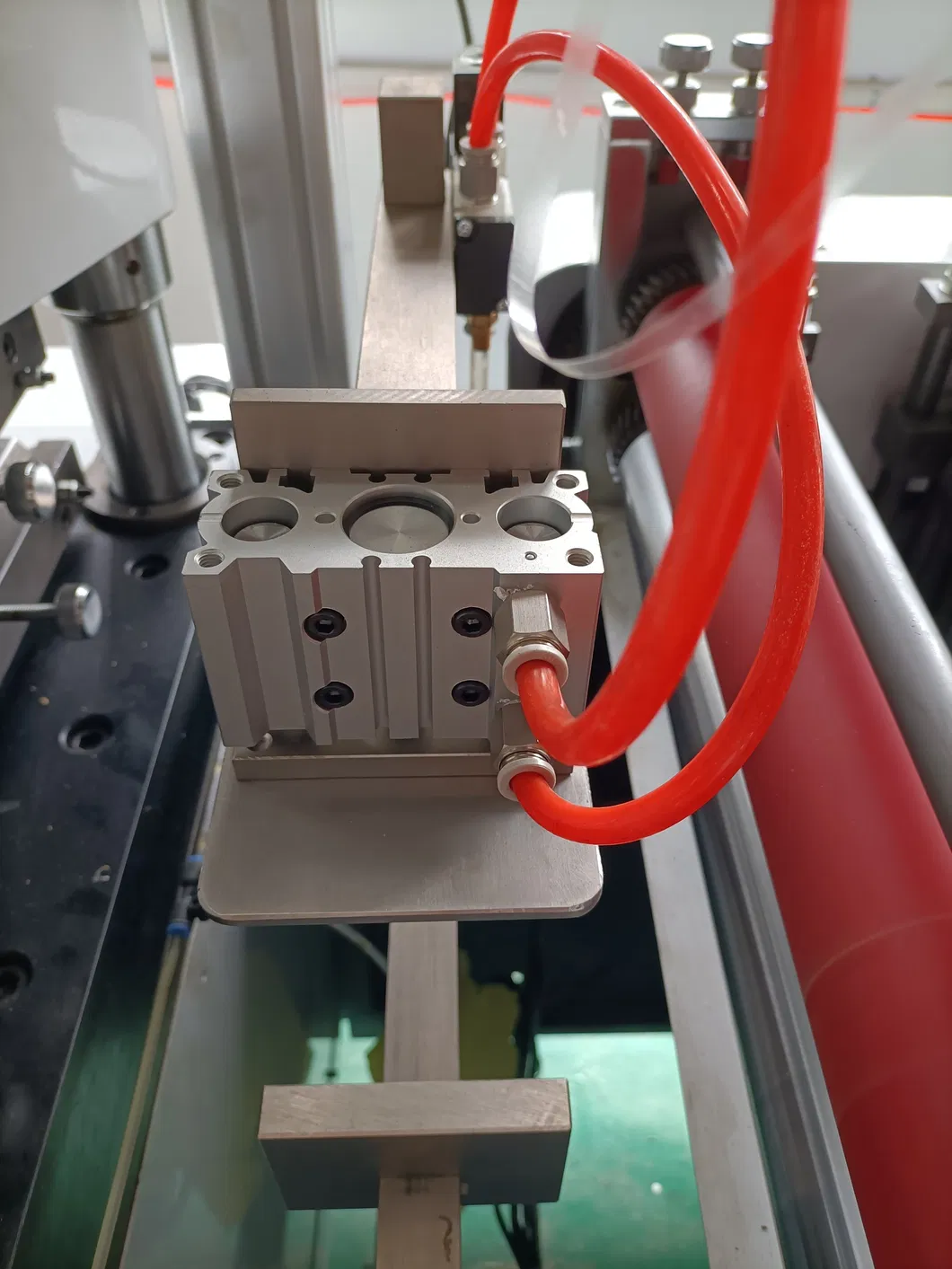 Automatic Adhesive Tape / Paper / Foam Kiss Cutting Machine