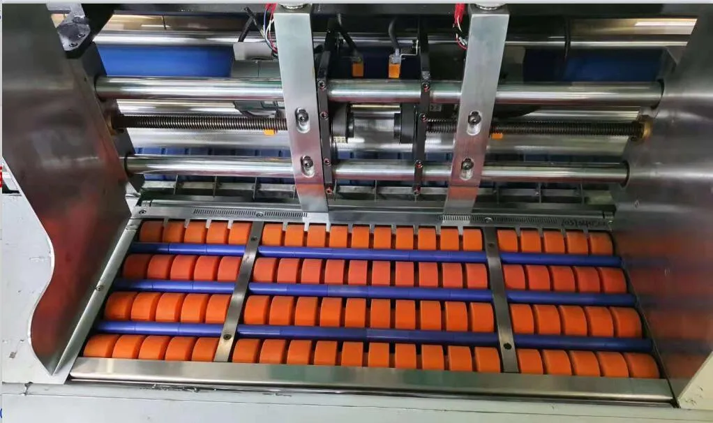 Automatic Corrugated Cardboard Flute Laminator Machine with High Speed Running (QTM 1450)