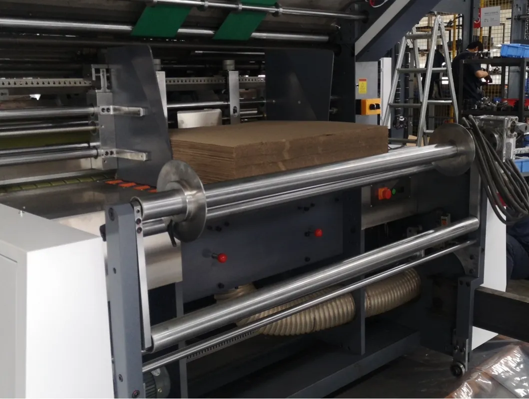 Automatic Corrugated Cardboard Flute Laminator Machine with High Speed Running (QTM 1450)