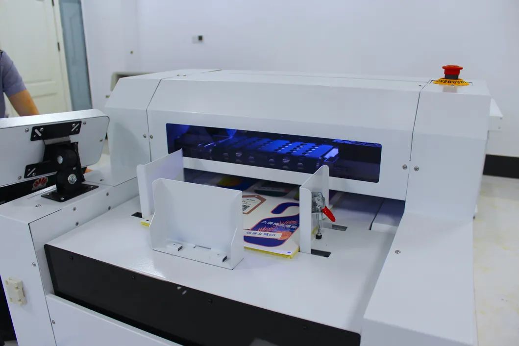 Automatic Economica Digital CCD High-Performance Hands-Free Fast Sample Durable Sheet Cutter Cut and Crease for Stickers & Cardboards