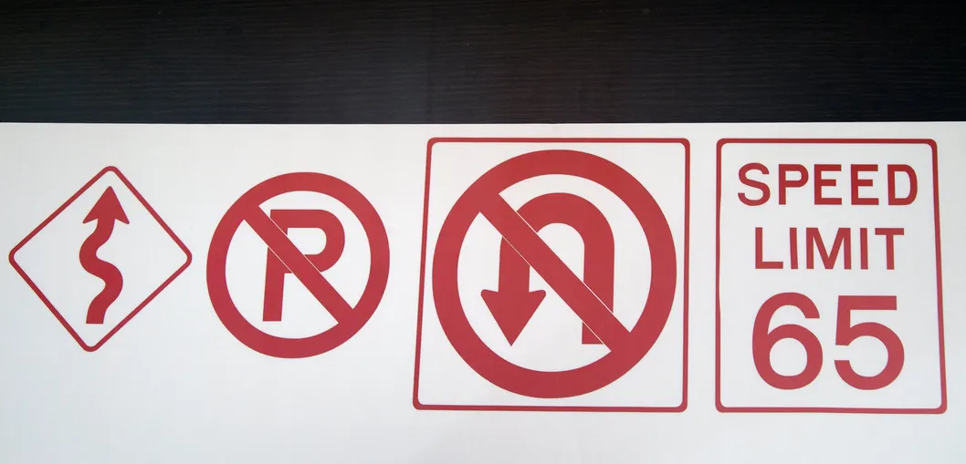 Automatic Machine Contour Sign Vinyl Cutter Cutting Plotter with Servo (SG-1800II)