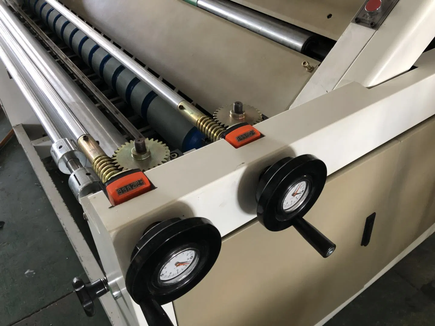 Corrugated Carton New Type Fully Automatic Flute Laminator