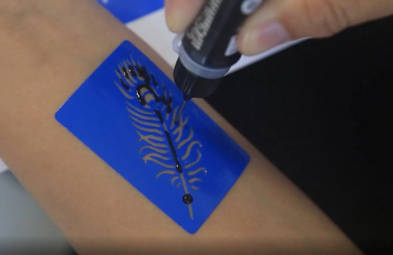 Digita Laser High-Performance Vinyl Die Sticker Contour Label Self Adhesive Prototype Small Machine Cutter (SG- 1800II )