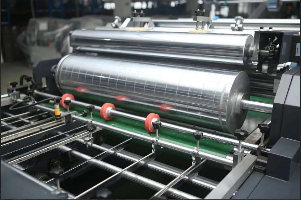 Double Line Toy Box Paper Box Window Patching Machine