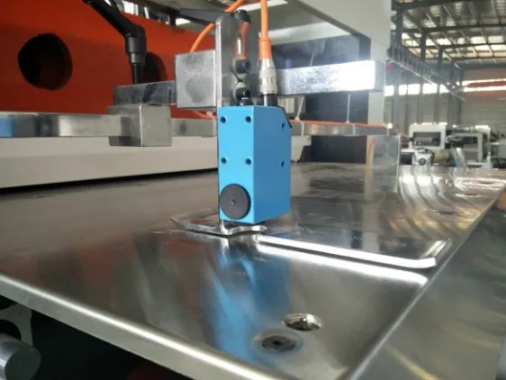 Feida High Performance Cardboard Flexo Printing and Punching Machine