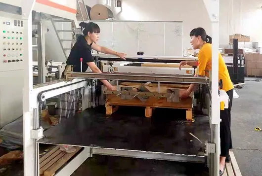 Full Automatic Jumbo Roll to Sheet Cutting Machine for Kraft Paper Adhesive Paper
