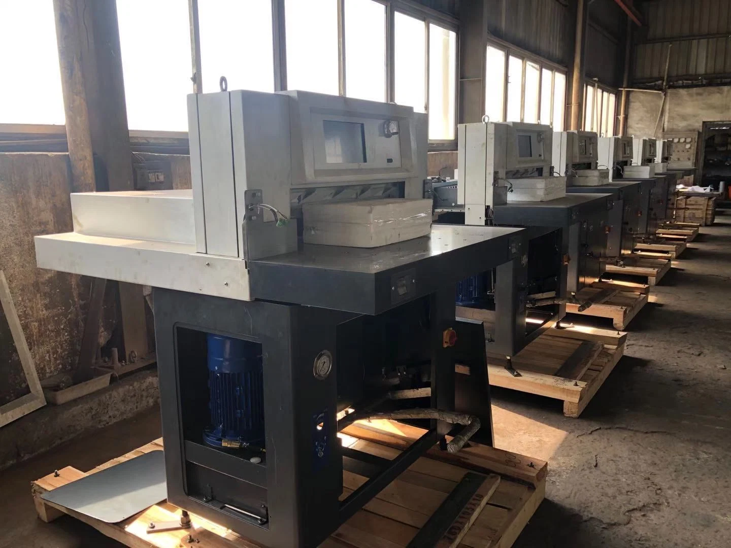 Heavy Duty Factory Directly Sale Paper Cutter Machine