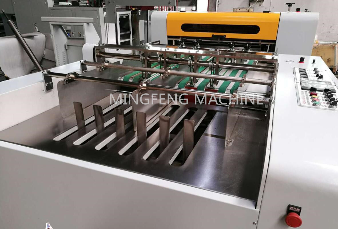 High Speed Roll to Sheet Paper Cutting Machine