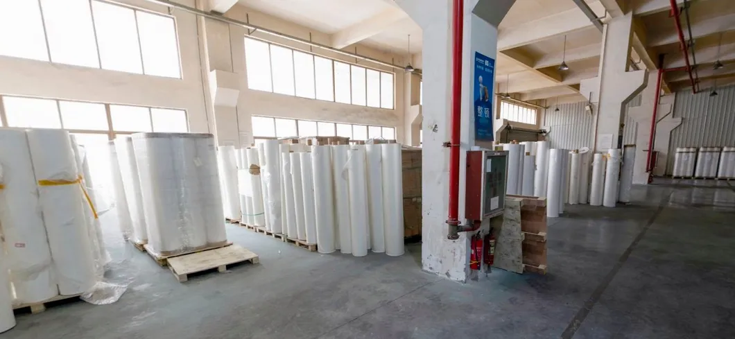 Industrial Automatic Paper Feeder Hot Cold Laminator Yfma-540
