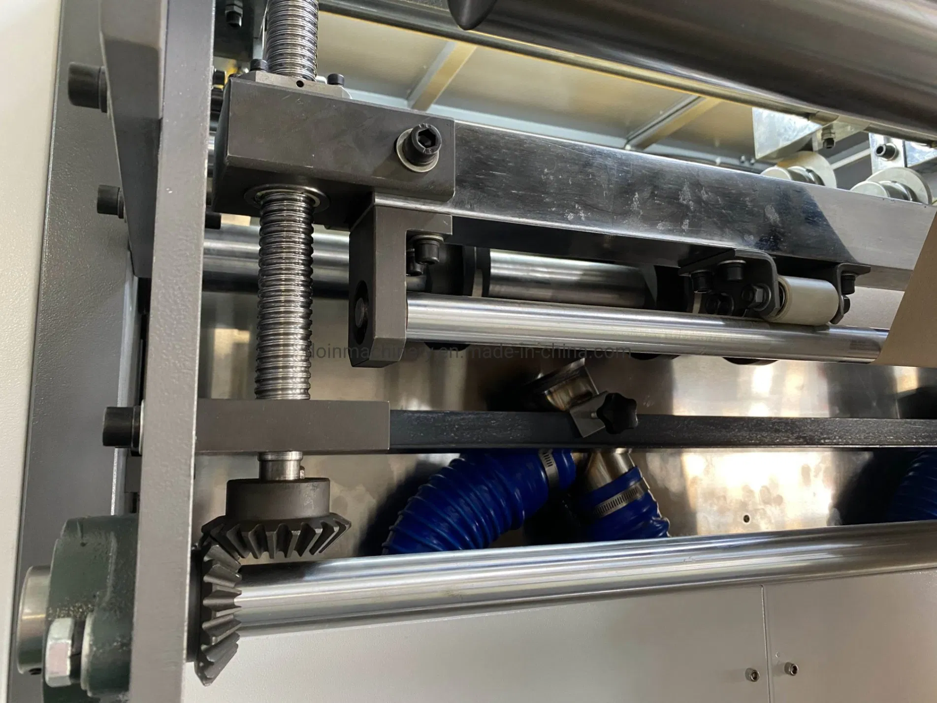 Rotary Knife Cut Size Paper Sheeter Economy Type Cutting Machine