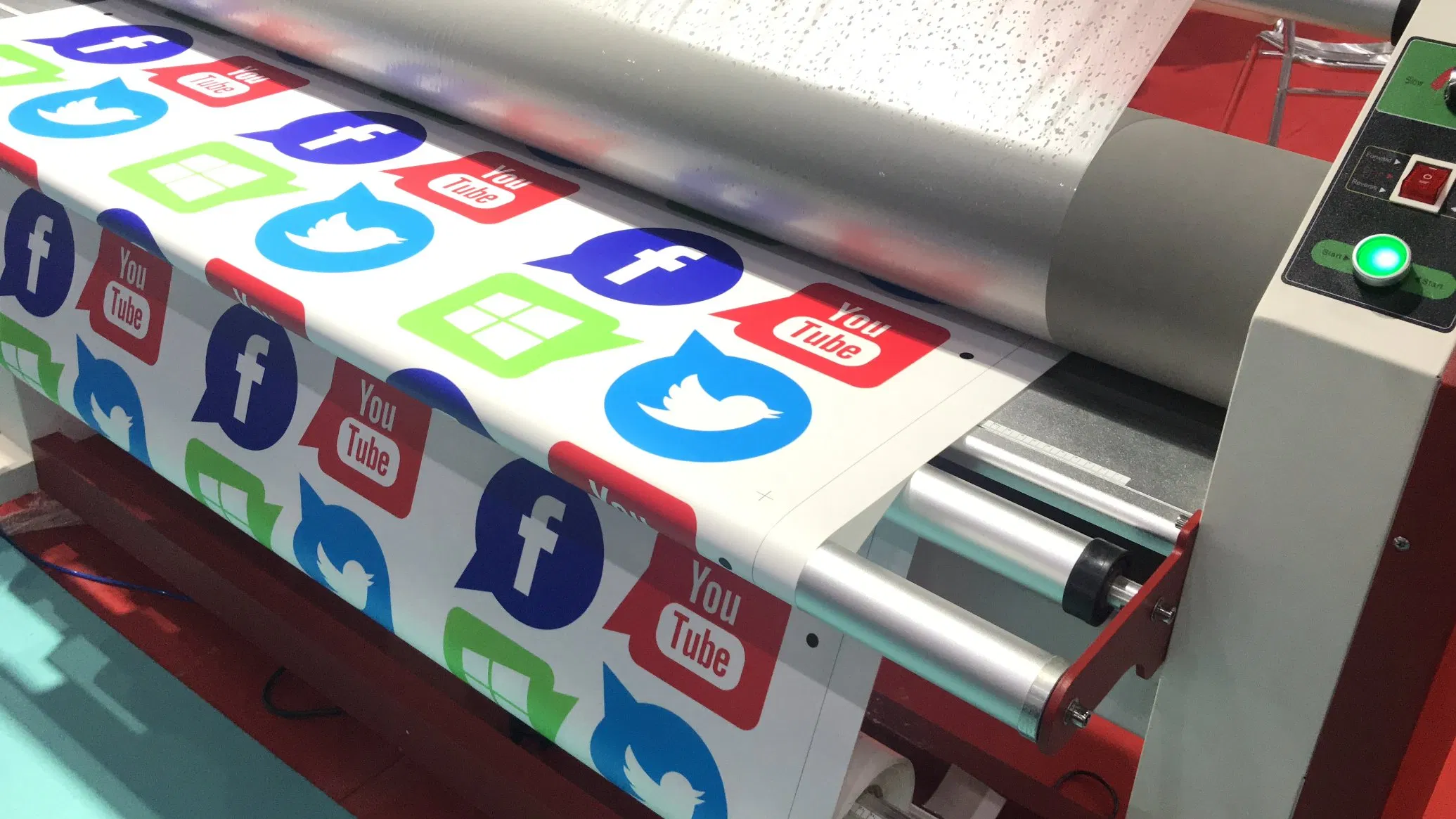 Tj -180 Best-Selling Model with 1600 mm Cold Laminator