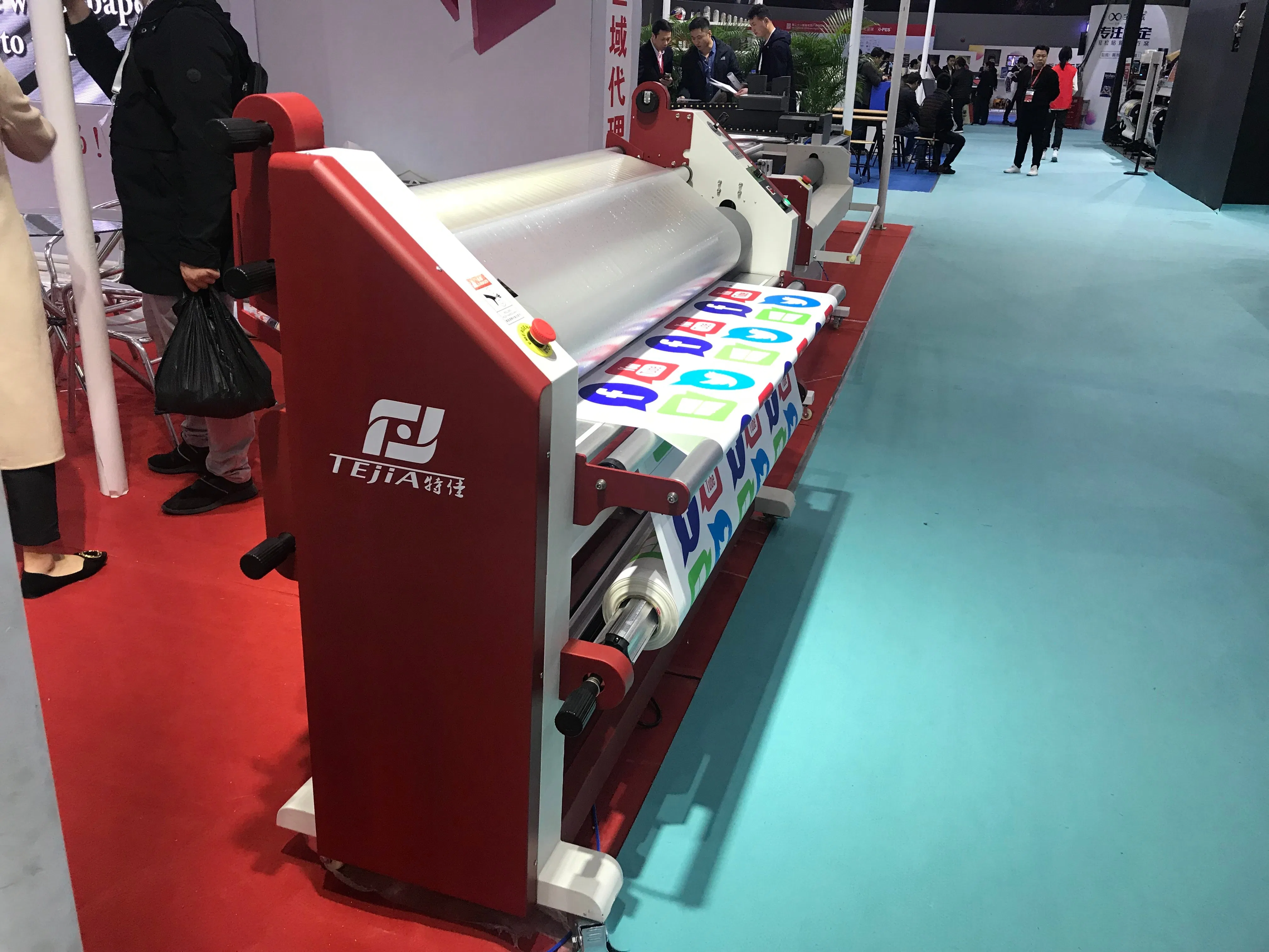Tj -180 Film Laminate Machine High Stability Fast Speed 1600mm Width Laminator