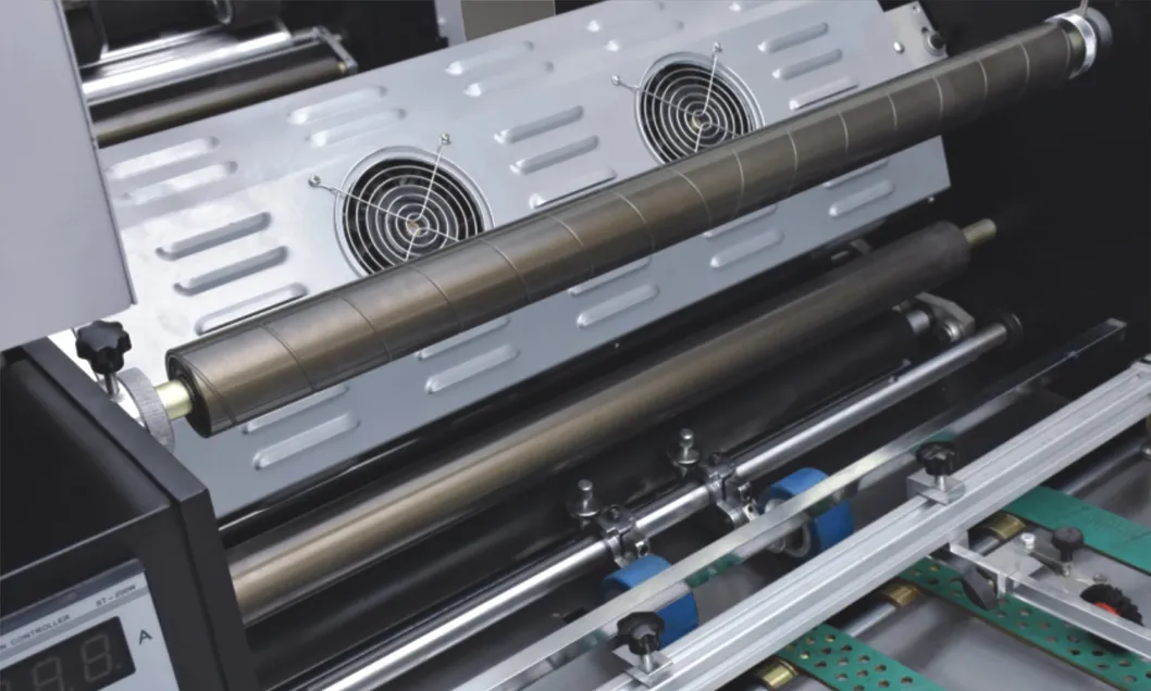 Yfma-590/800A Automatic Thermal Film Laminating Machine, BOPP Film Laminating Machine, Paper Bag Laminating Machine